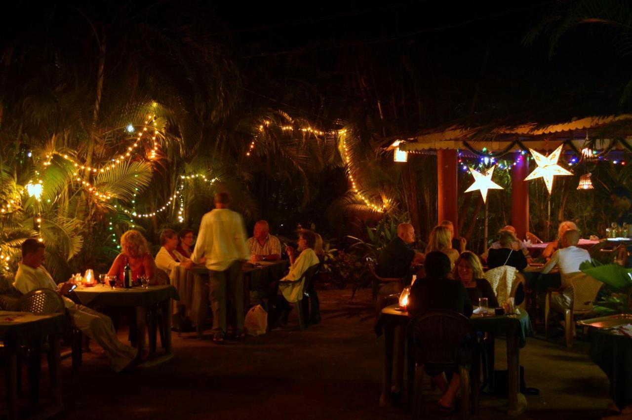 Palm Grove Cottages - Leisure Resort ベナウリム エクステリア 写真