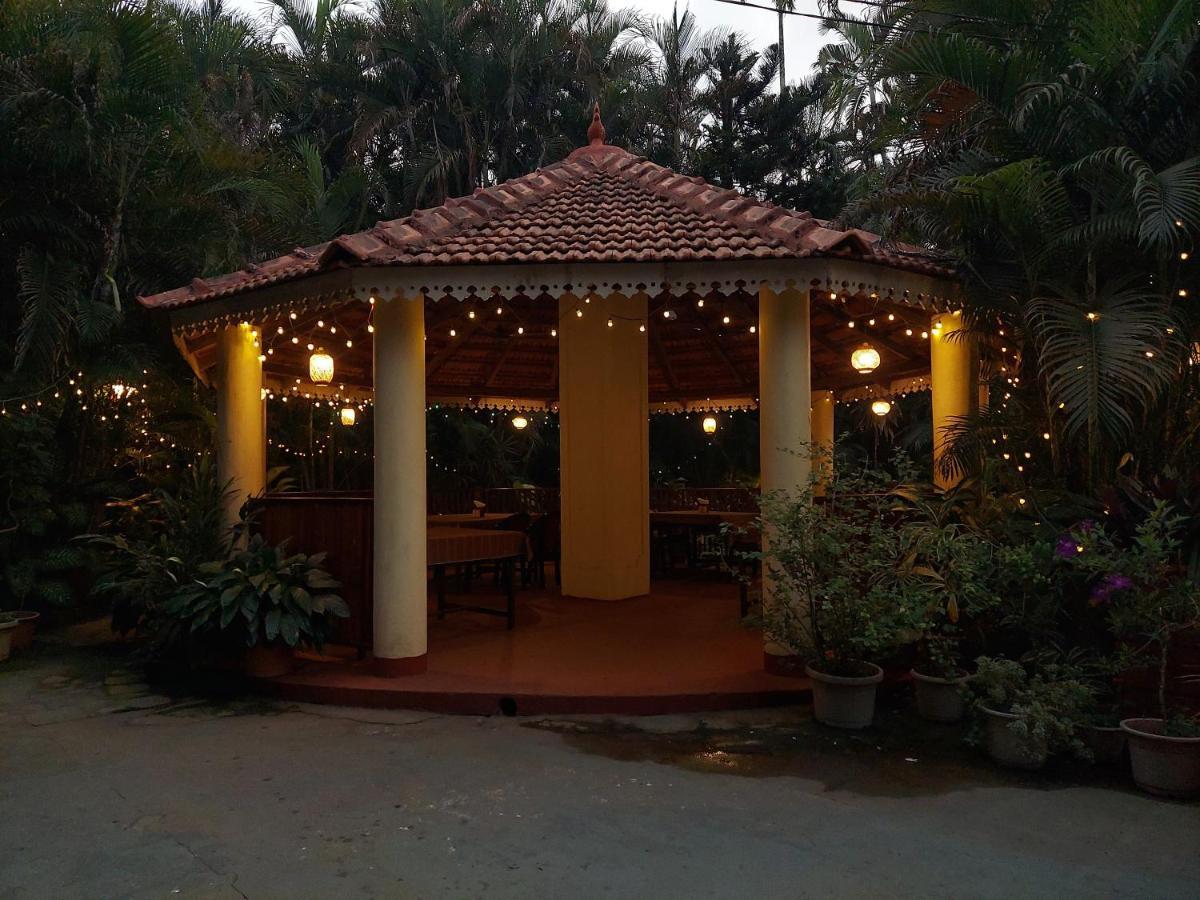 Palm Grove Cottages - Leisure Resort ベナウリム エクステリア 写真